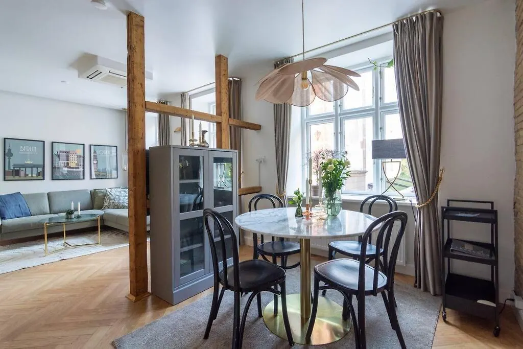 Extravagant-2 Bedrooms-Bronze-1